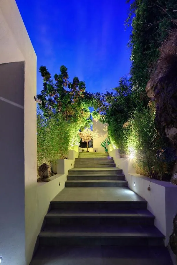 Homestay Marbella Boutique Art Suites