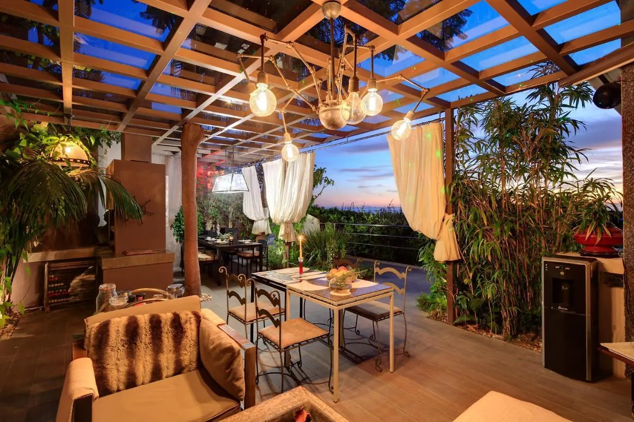 Marbella Boutique Art Suites Homestay