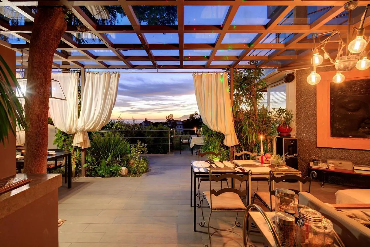 Marbella Boutique Art Suites