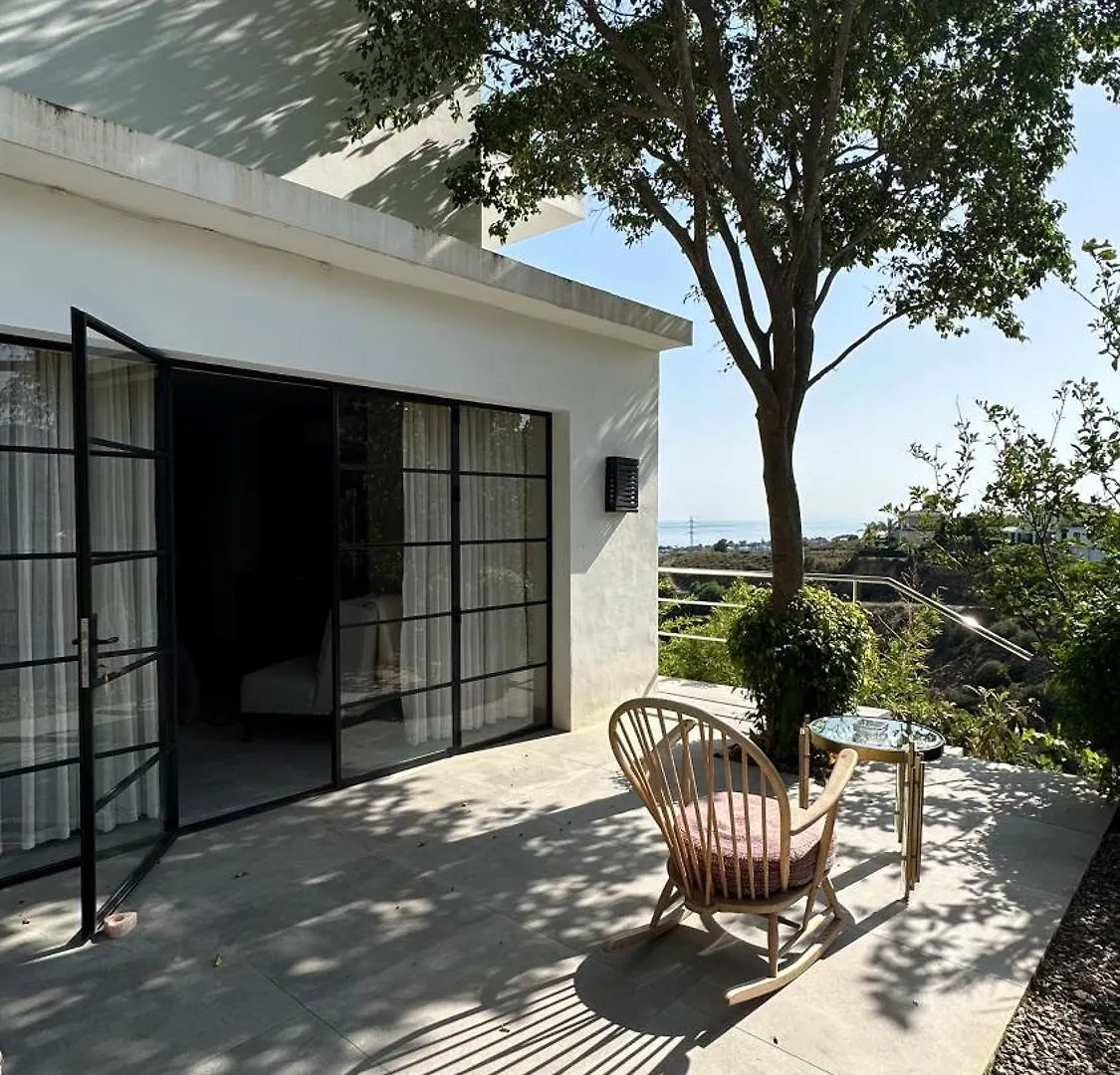 Homestay Marbella Boutique Art Suites